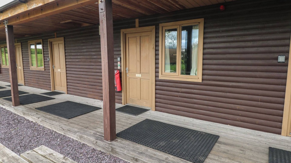 Cowbridge Cottage | BEECH, country holiday cottage, with a garden in Cowbridge