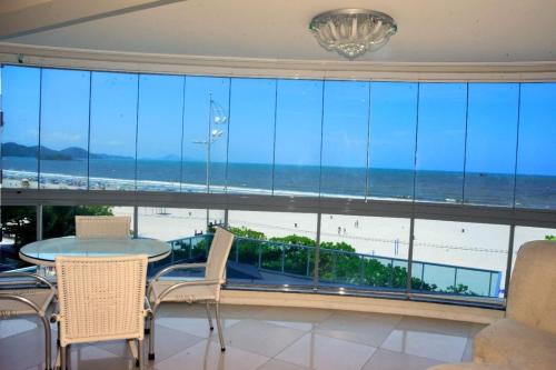 Barra Sul Apartment | Beira-Mar: Verão de Luxo em Balneário Camboriú!