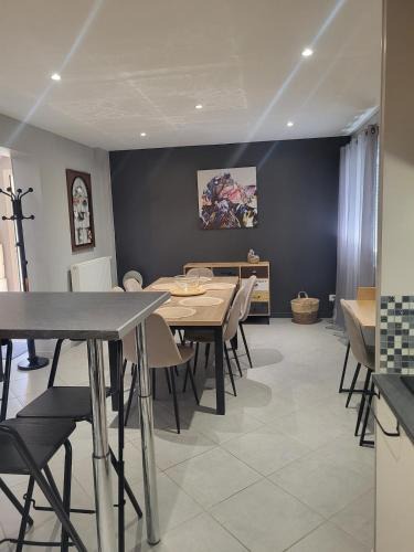 Chassieu Apartment | Bel appartement en RDC avec parking