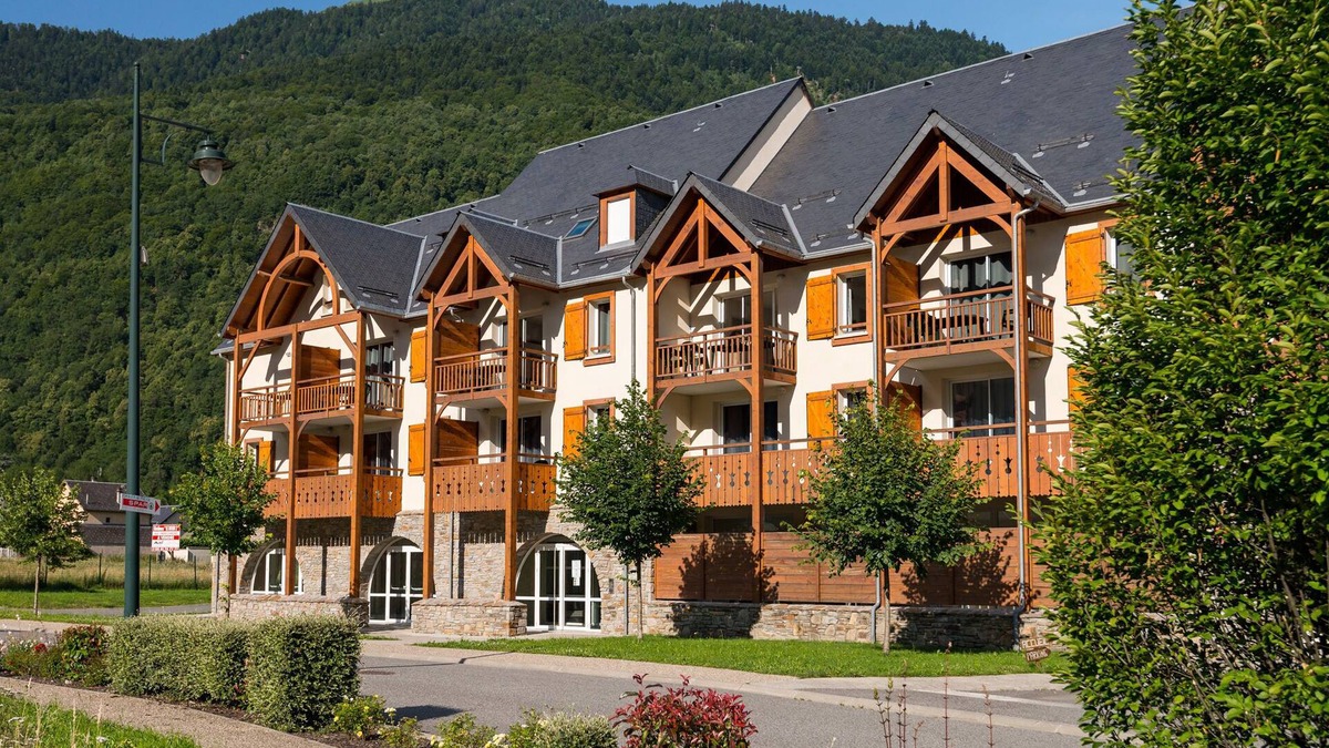 Saint-Mamet Condo | Bel appartement spacieux 6p | Accès Gym + piscine
