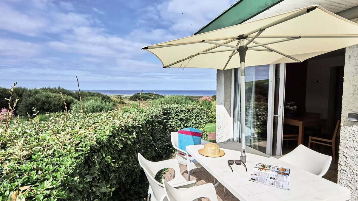 Colleville-sur-Mer Apartment | Belambra Clubs Résidence Colleville-sur-Mer - Omaha Beach - Essential Bungalow 2 Bedrooms 5 People Terrace