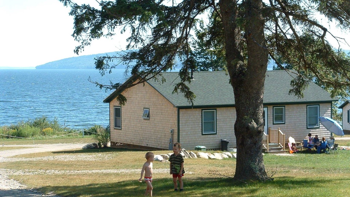 Belfast House | Belfast Beach House with 3 bedrm, 2 bath and spectacular Ocean Views