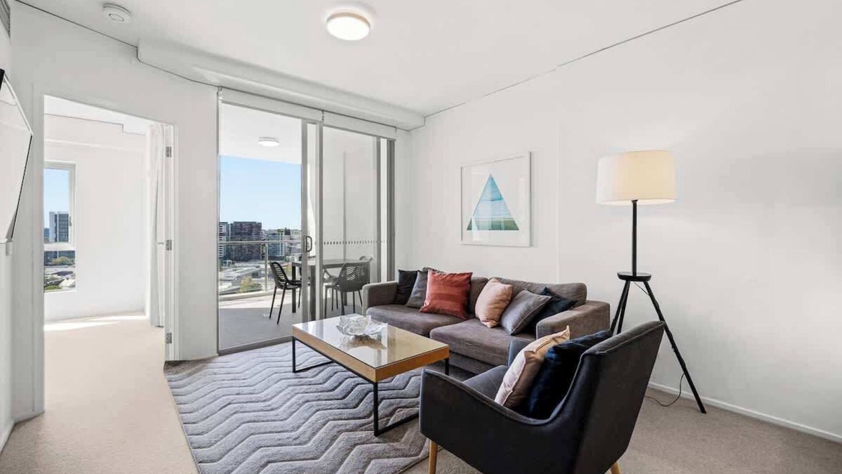 Bowen Hills Apartment | Belise - 16th floor Executive Apt for 2 plus parking