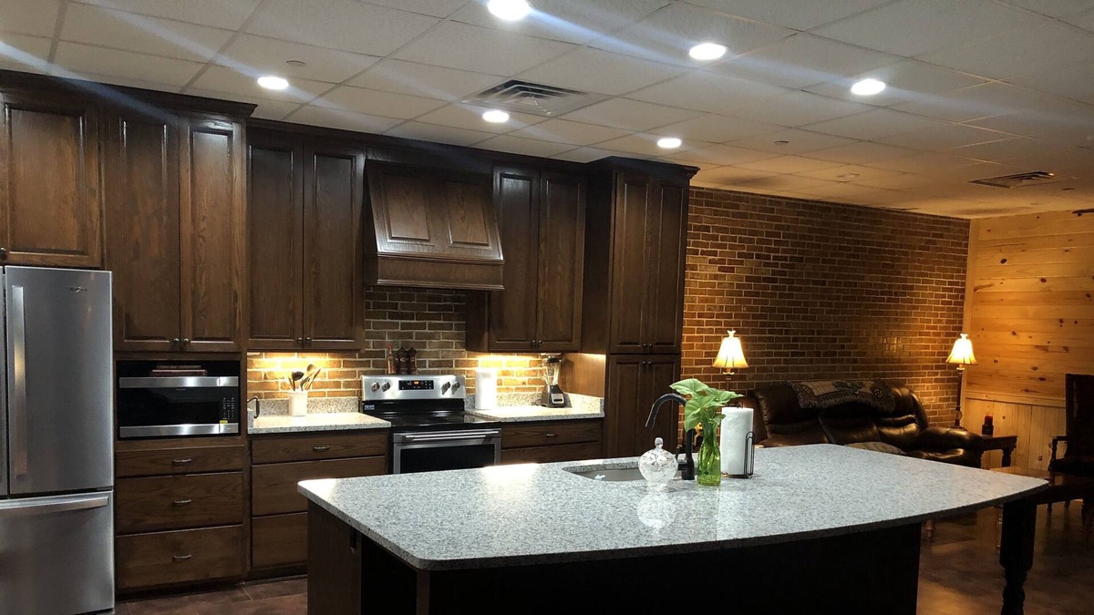 Troy House | BELL SOUTH EXECUTIVE SUITE DOWNTOWN TROY