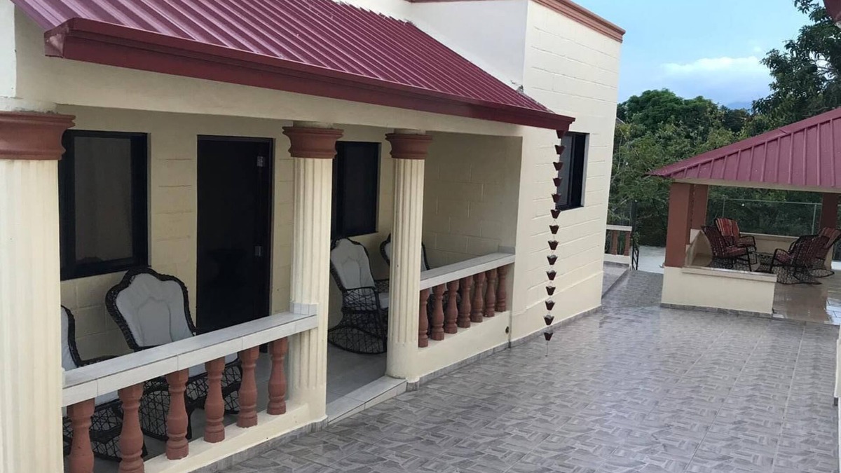 San Jose de las Matas House | BELLA CASA 3DORM, 3BA, PISCINA, BILLAR, BBQ, COCINA, COMEDOR 6 SILLAS NEVERA
