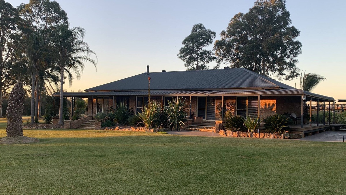 Nulkaba Other | Bella Farmhouse.Private. 10 acres. Outdoor Spa. Bbq. 5 min drive to Wineries
