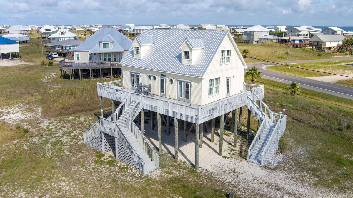 Dauphin Island House | Bella Isla - Gulf Beachside, 2 Bedrooms, 2.5 Baths, Pet Friendly, Sleeps 10.