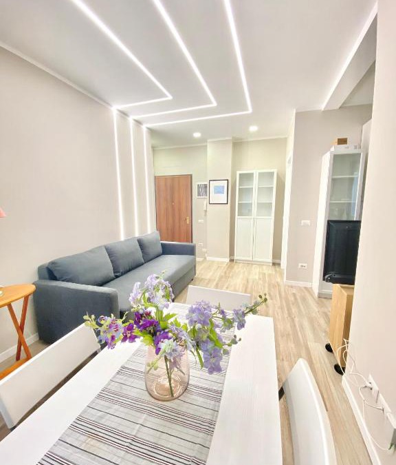 Crescenzago Apartment | Bella Milano