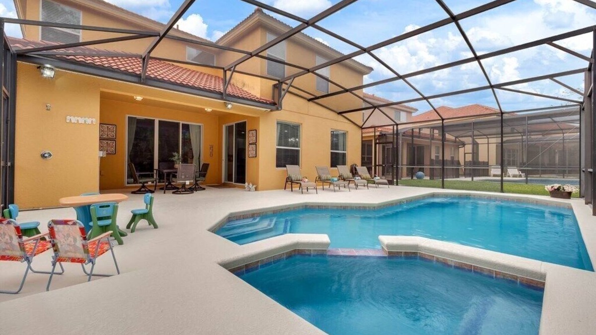 Bellavida Resort | BELLA VIDA RESORT 351LF-6BEDROOMS-6.5BATH-16PEOPLE-AMAZING GAME ROOM-CLOSE TO DISNEY