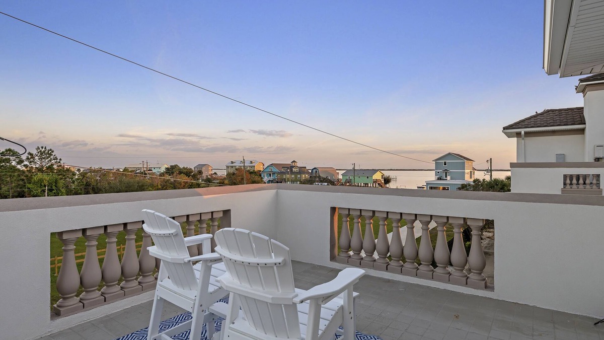 Ono Island House | Bella Villa Guest Suite - Amazing Location, Bay Access!
