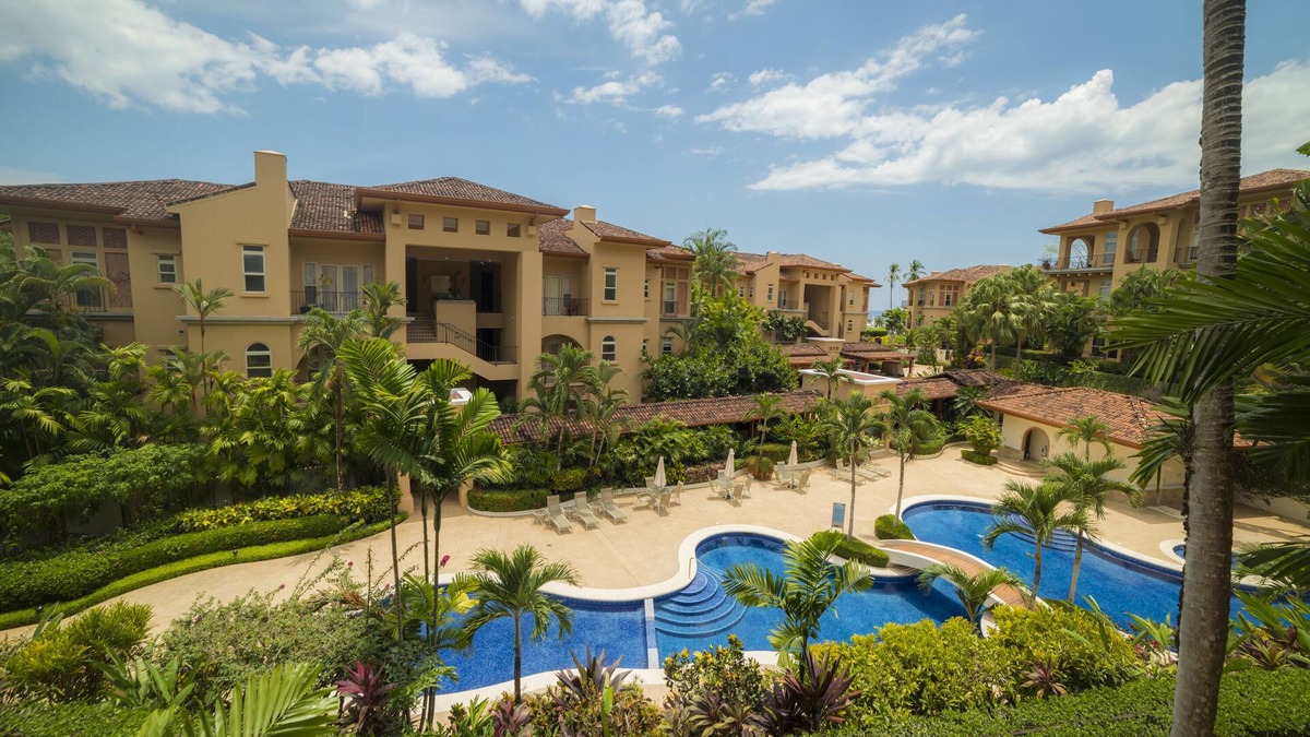Herradura Condo | Bella Vista 2D 3 bdrs pool view in Los Suenos