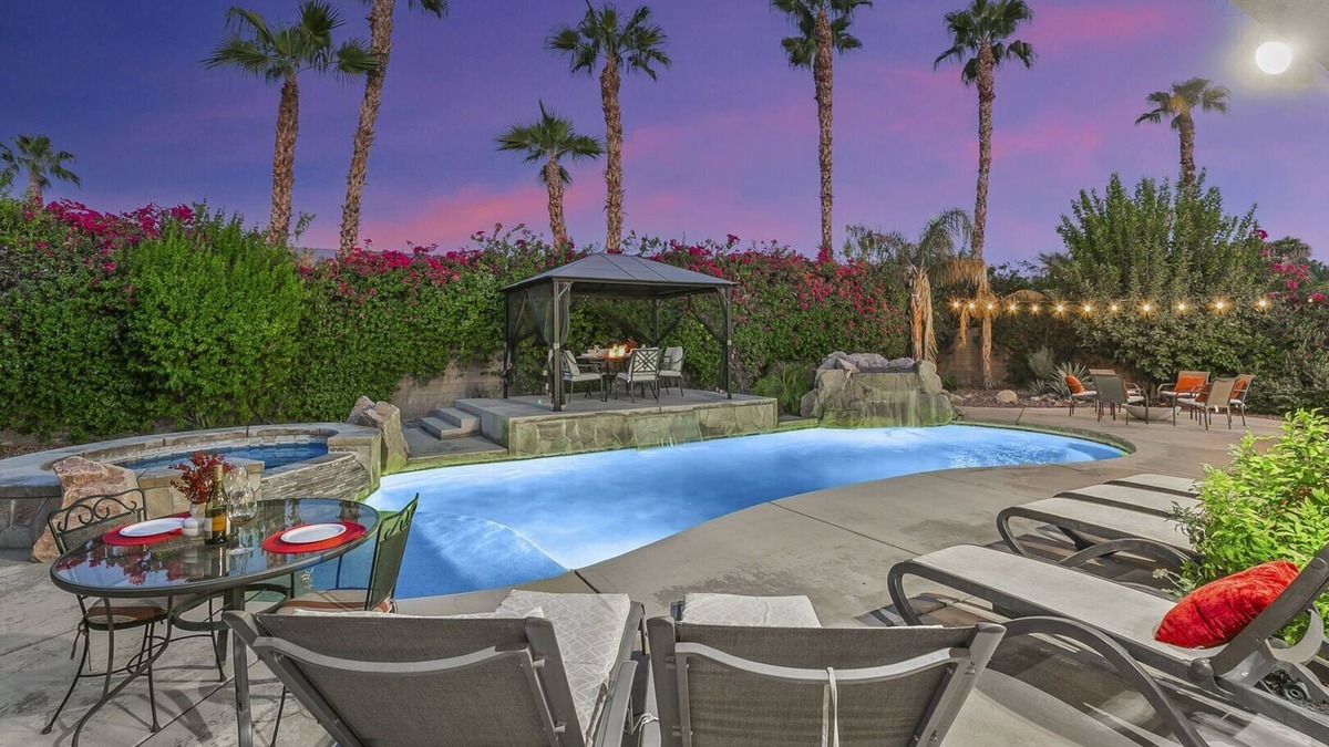 Rancho Santana House | Bellagio: Pool, Spa, Pool Table, Ping Pong!