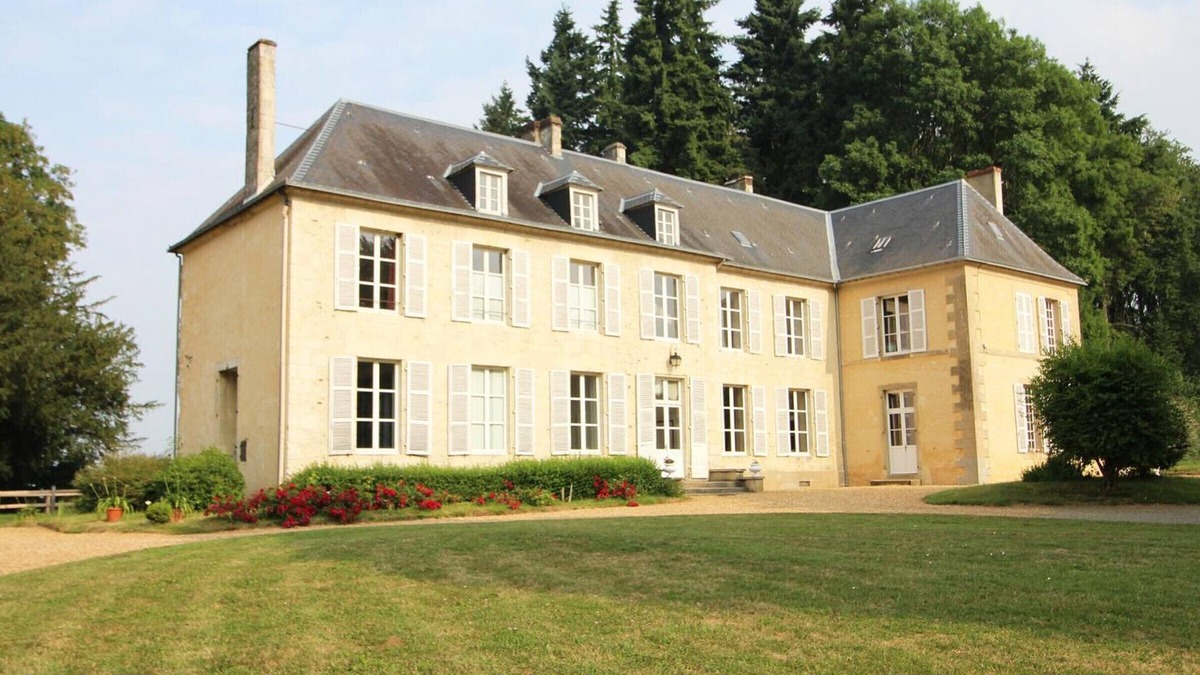 Bellavilliers Cottage | Bellavilliers Castle - Charming Stay in Perche with WIFI