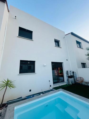 Perpignan House | Belle chambre dans villa neuve avec piscine