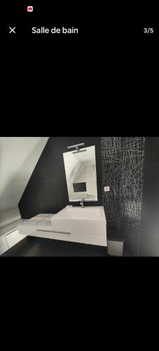 Blotzheim House | Belle chambre et salle de bain privée