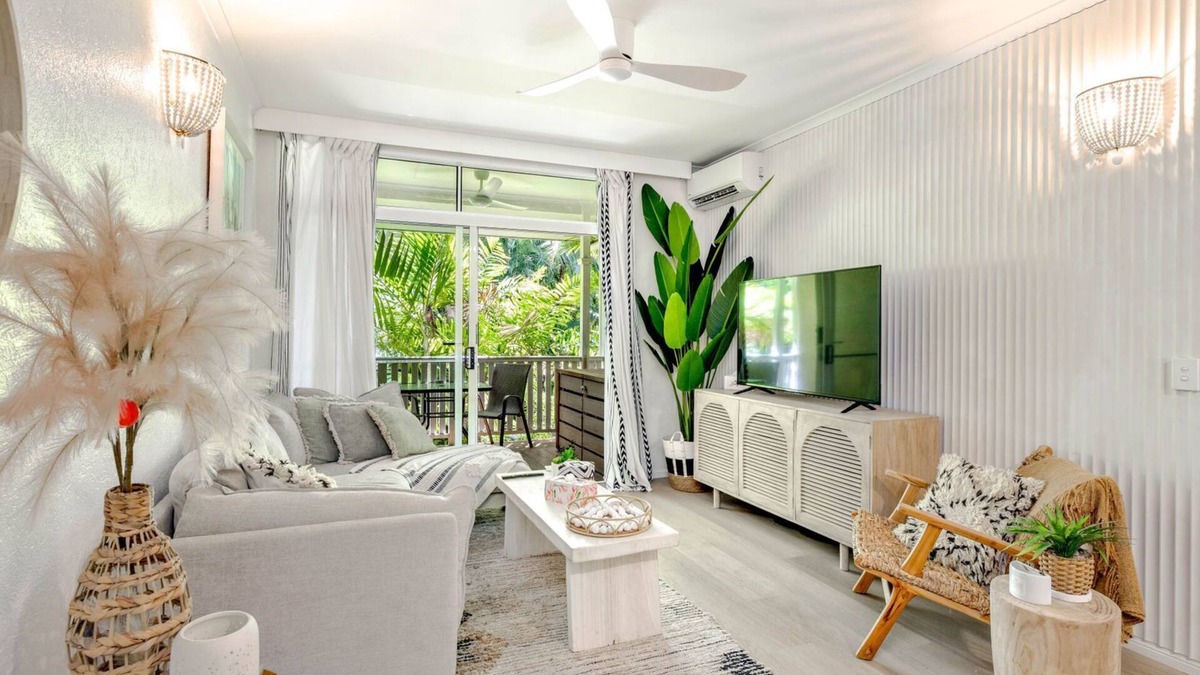 Palm Cove Apartment | Belle Escapes 205 on Triton Palm Cove