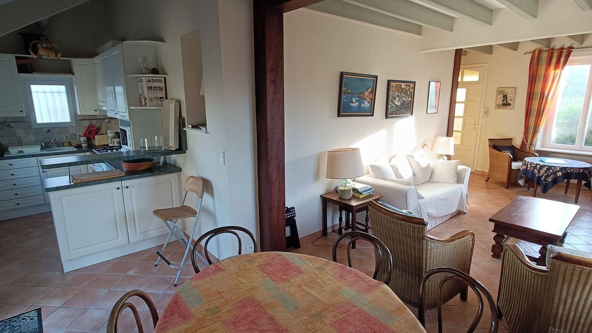 Saint-Quay-Portrieux House | Belle Maison Bretonne à 250m de la Plage