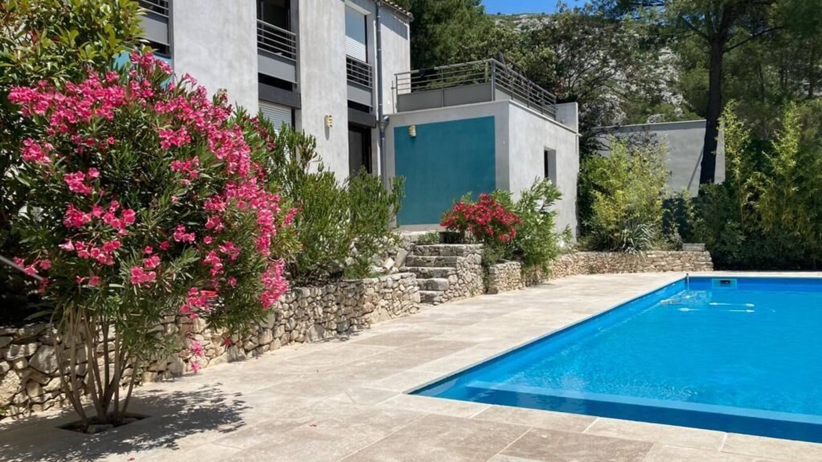 Gemenos House | Belle Maison EN Provence