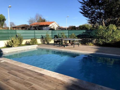 Biscarrosse House | Belle maison familiale / grande piscine chauffée