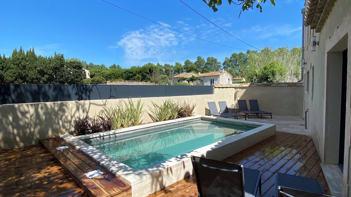 Paradou Villa | Belle Maison Neuve Traditionnelle Provençale
