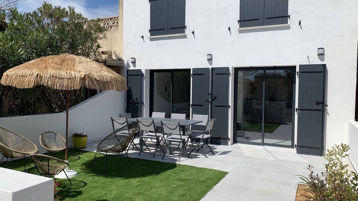 Saint-Pierre-la-Mer House | Belle Maison Rénovée à 150 m de la Plage