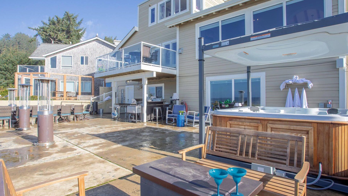 Roads End House | Belle Rive