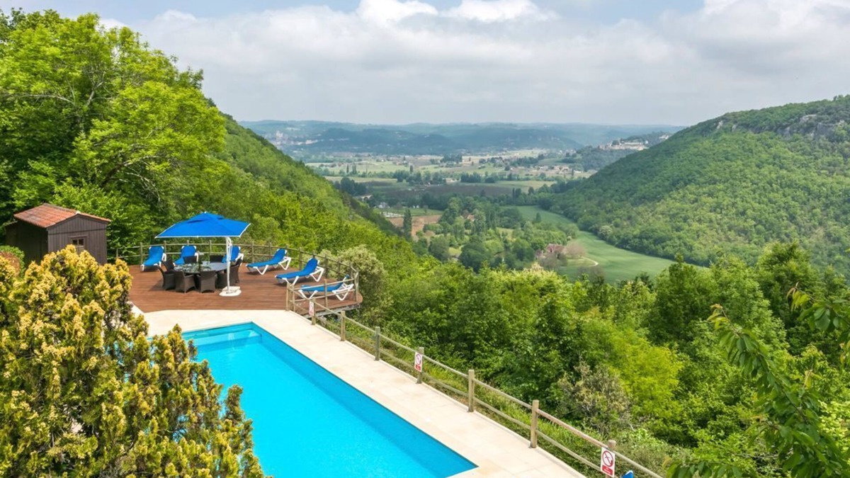 Castelnaud-la-Chapelle Villa | Belle Vue - Four Bedroom Villa, Sleeps 8