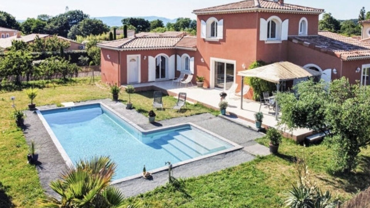 Montboucher-sur-Jabron Villa | Belle Villa Pour 8 Personnes Avec Piscine Privée Dans le Golf de la Valdaine