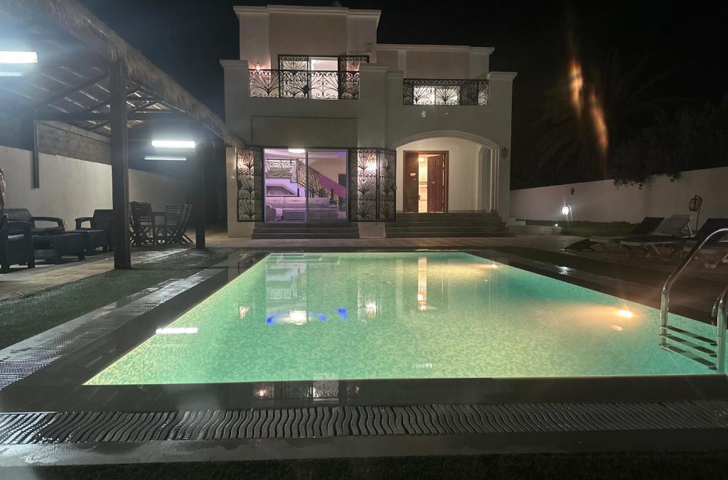 Aghir Villa | Belle Villa Avec Piscine sans vis a vis