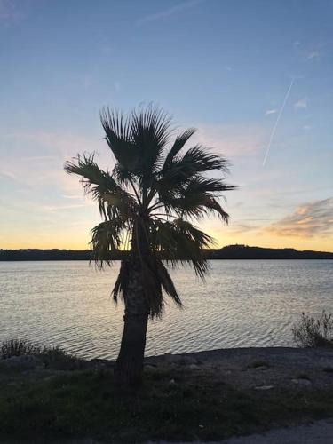 Fos-sur-Mer Villa | Belle villa de 90m2 au calme avec jardin et parking à 10 mn de la mer en voiture
