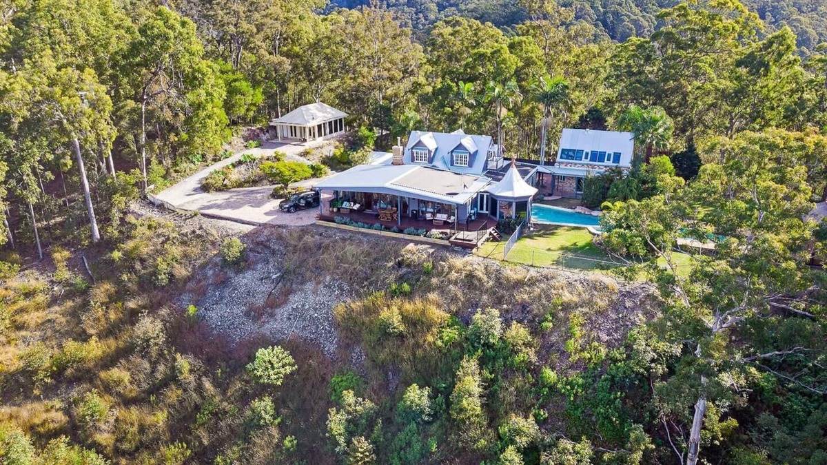 Advancetown Villa | Belleview on Beechmont Private Gold Coast Estate