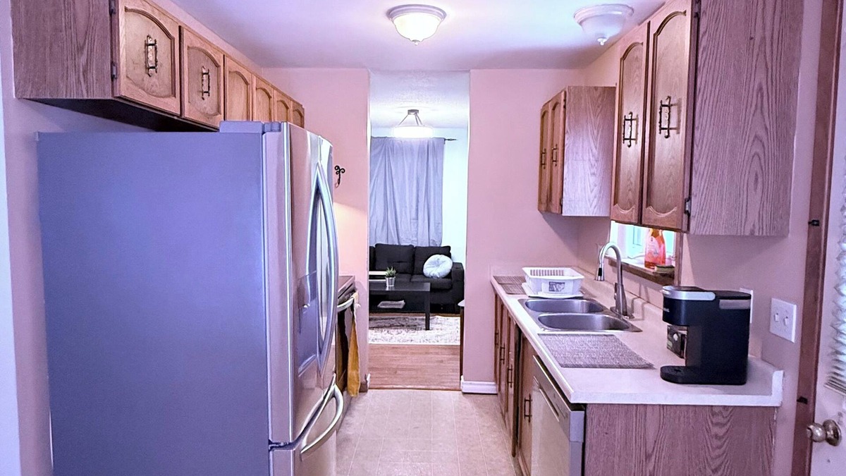 Belleville House | Belleville Getaway Big Yard & Comfort