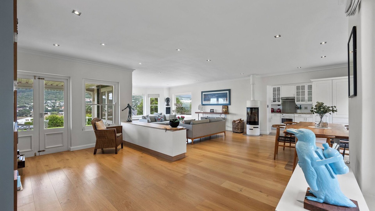 Scott Estate House | Bellevue on Champagne w/Pool, Sea & Mountain View