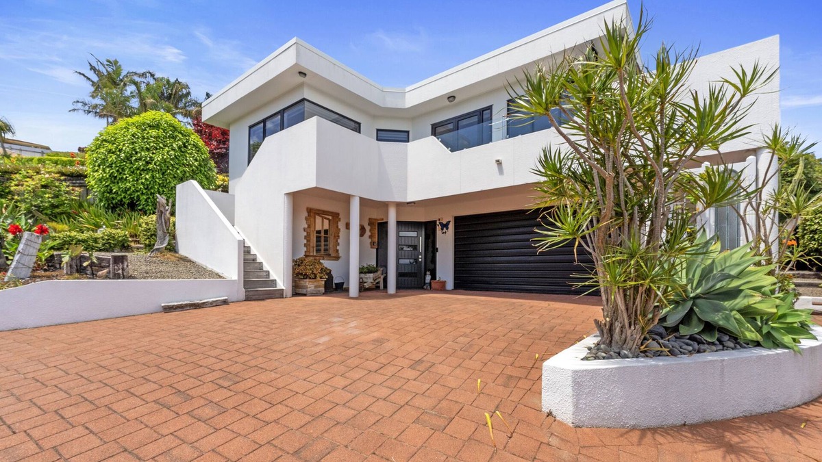 Tauranga House | Bellevue Paradise - Tauranga Holiday Home