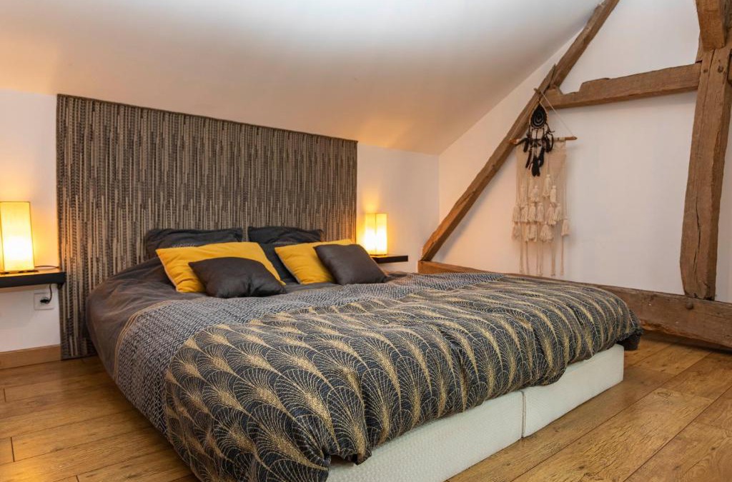 Belligne House | BELLILOIRE, Chambre à la campagne