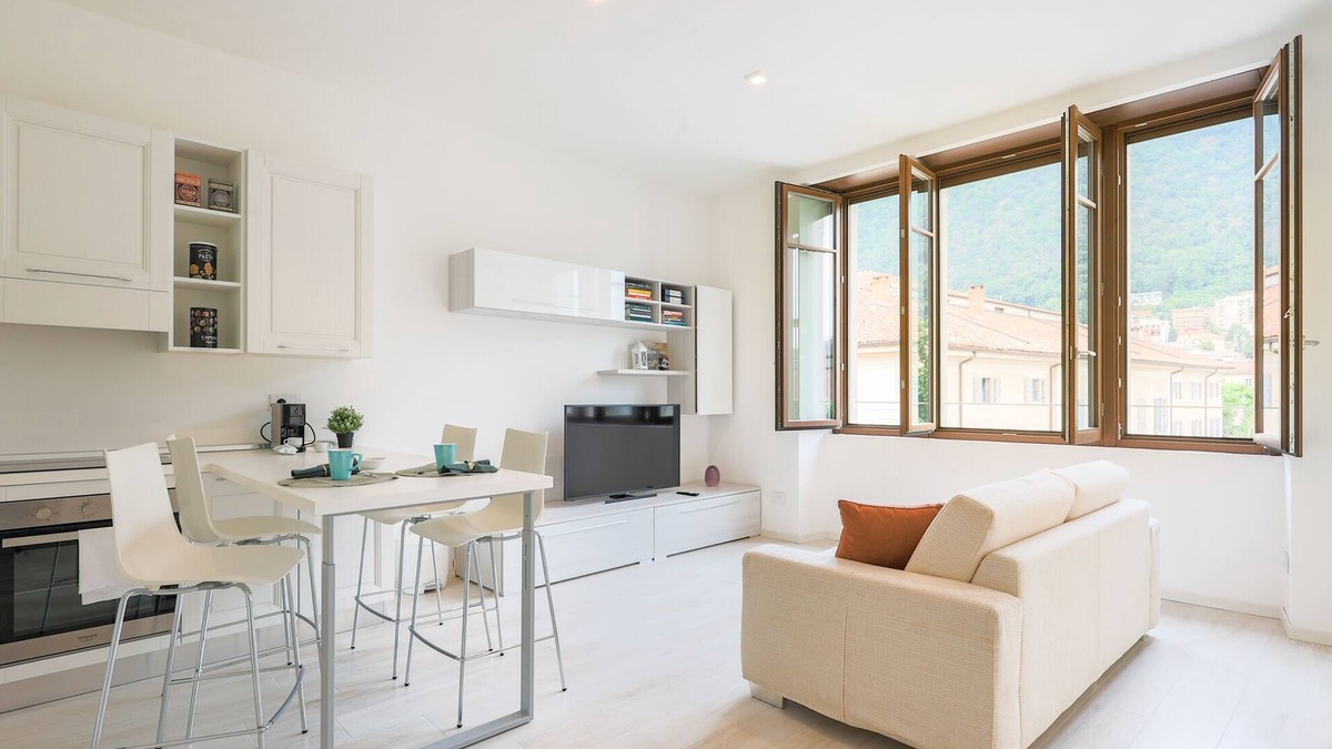 Como City Centre Apartment | Bellini Suite