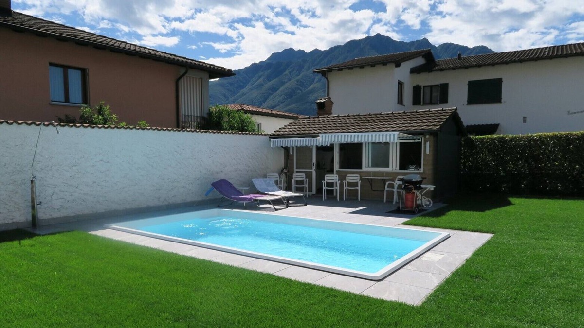 Monte Carasso Apartment | Bellinzona by the Pool - Ca dal Virgi Swisshomebnb