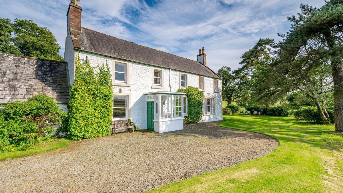 Castle Douglas Cottage | Bellrigg - a house that sleeps 8 guests in 4 bedrooms