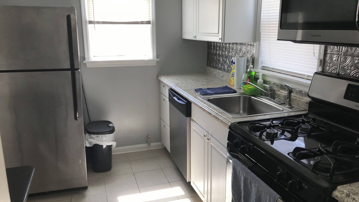 Lake Como Cottage | Belmar Beach , Jersey Shore Cottage 4 Blocks Beach East of Main Street