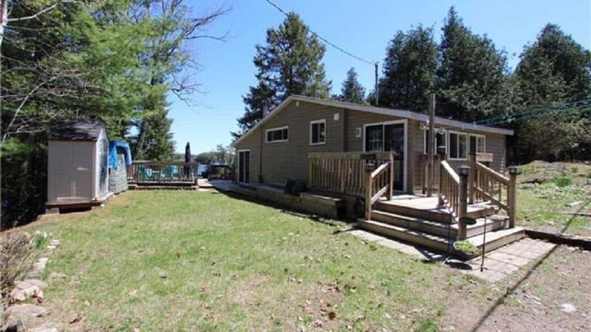 Havelock-Belmont-Methuen House | Belmont Lake Cottage Escape