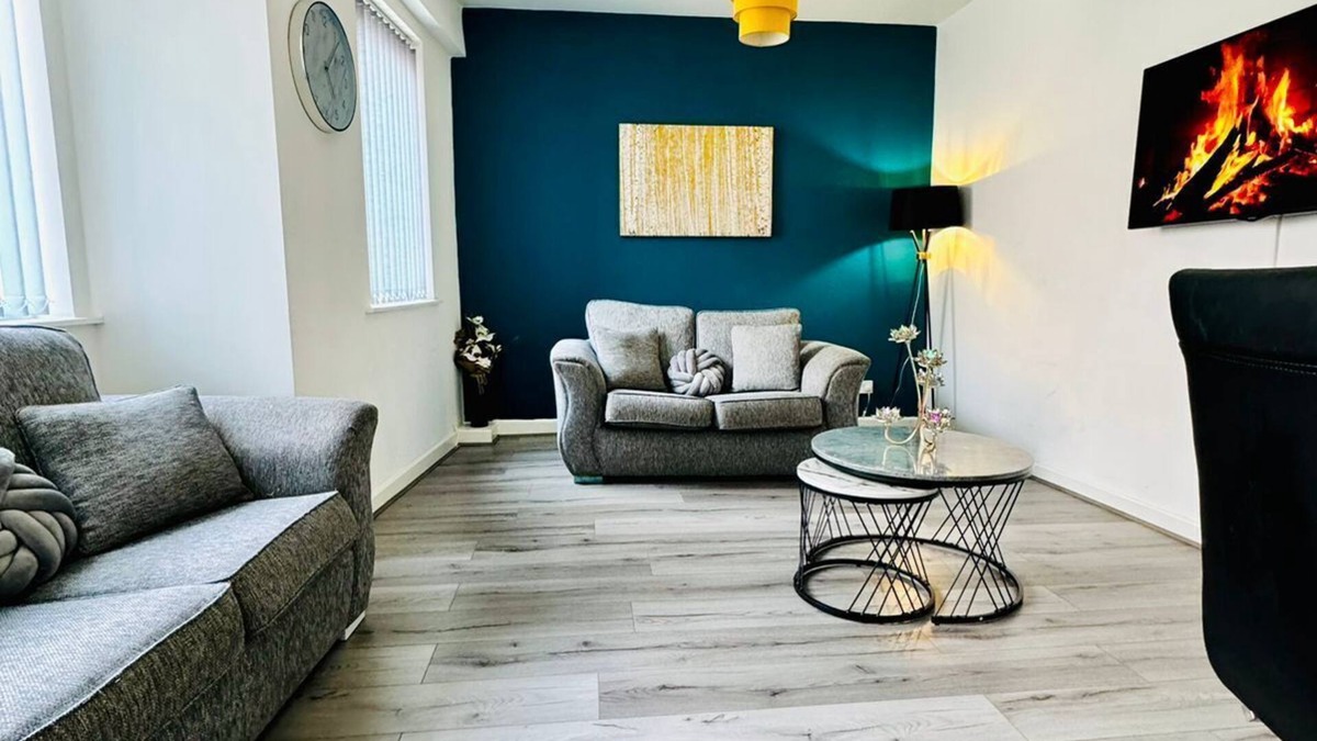 Blackpool Town Center Apartment | Belmont Suite Sasco Apartments