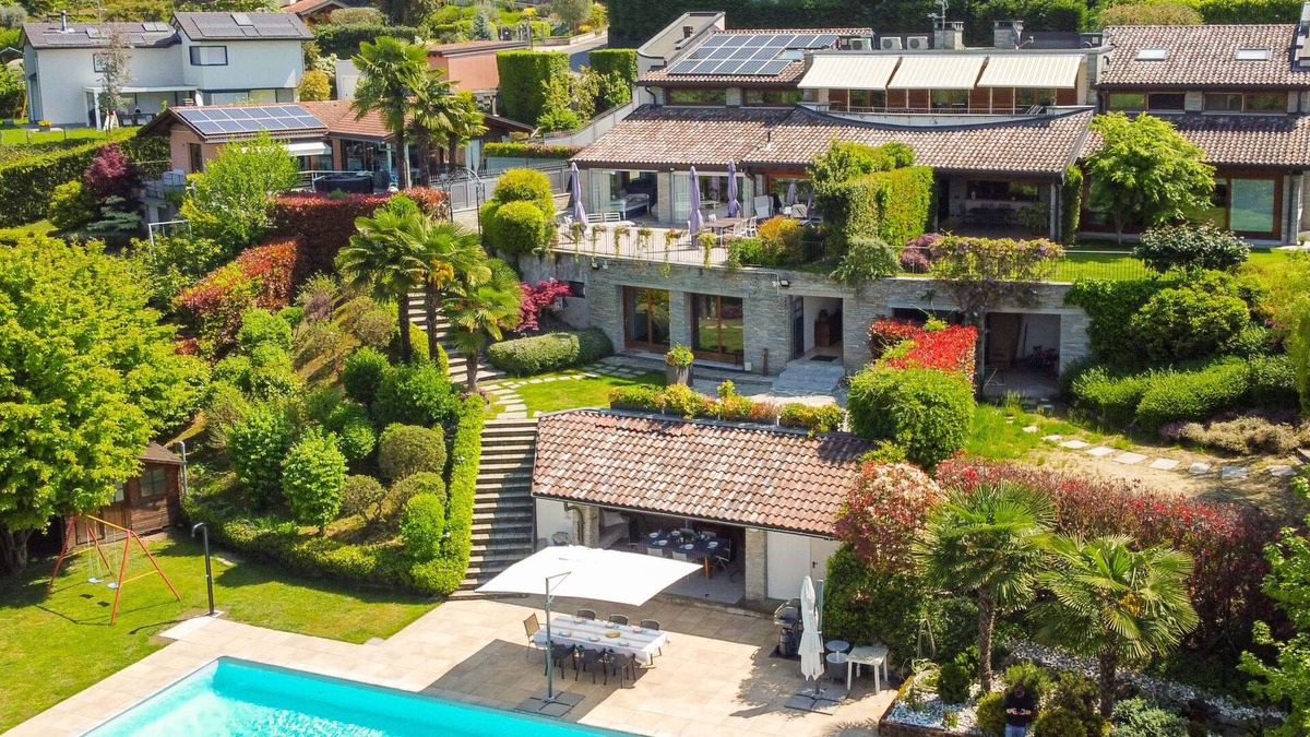 Casnate Con Bernate Apartment | Belvedere by Interhome
