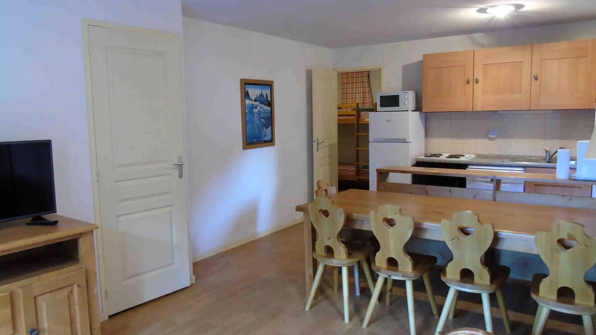 Valfrejus Apartment | Belvedere Residence - 3 Rooms for 8 People