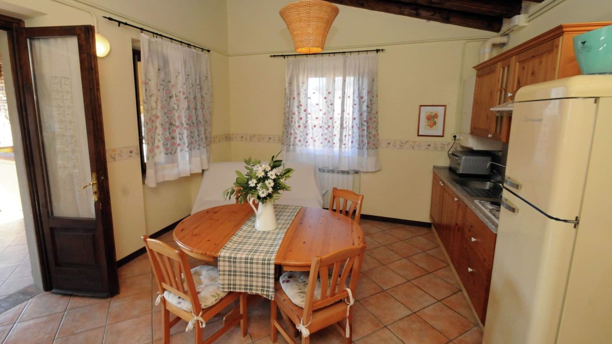 Monticelli Brusati Apartment | Belvilla by OYO Borgo Franciacorta 3