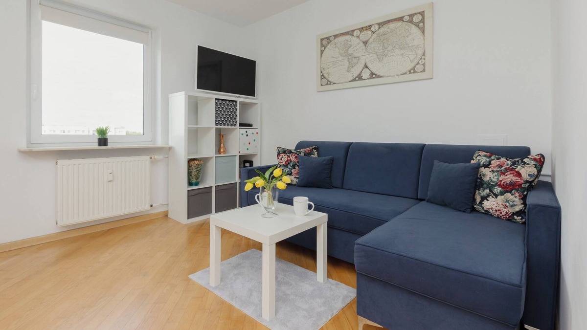 Bemowo Apartment | Bemowo Powstanców Slaskich by Renters