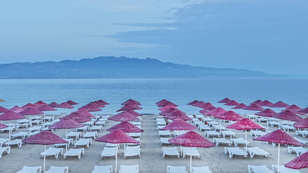 Dagbelen Hotel | Bendis Beach Hotel