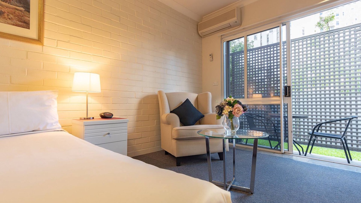 Toowong Hotel | Benson Court Motel