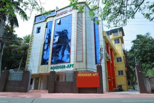 Muttom Apartment | Benziger INN