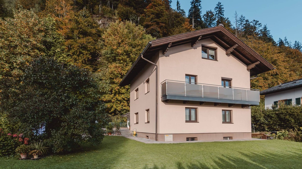 Zell am See Apartment | Bergblick by Interhome