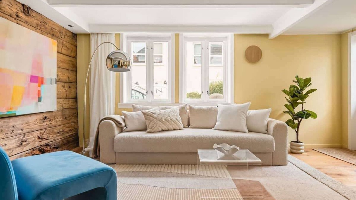Sentrum House | Bergen's #1 BNB I Jacuzzi & Fireplace & Balcony